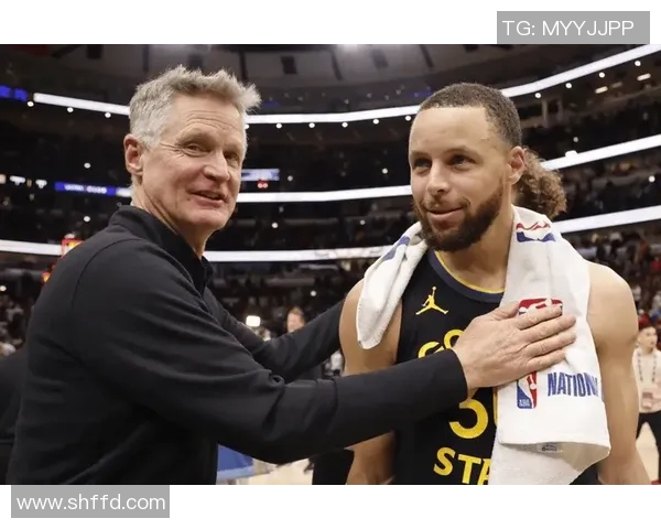 冲突升级!库里与教练发生激烈争执 冲突升级!库里与教练发生激烈争执