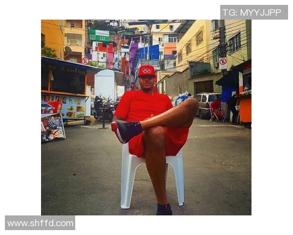 明星球员生活曝光:赛场之外的另一面 明星球员生活曝光:赛场之外的另一面